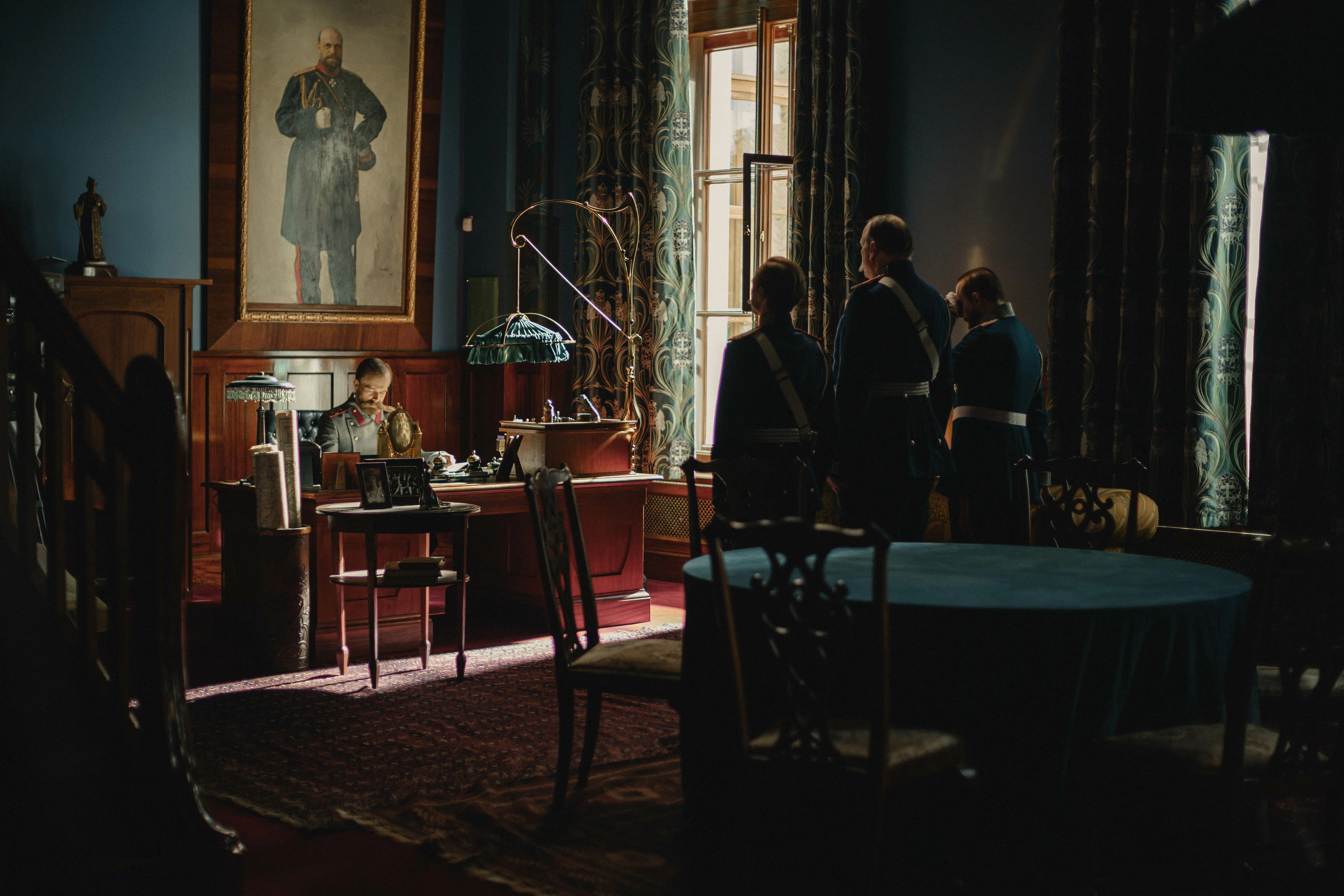 Кадр из сериала «Хроники русской революции» / kinopoisk.ru