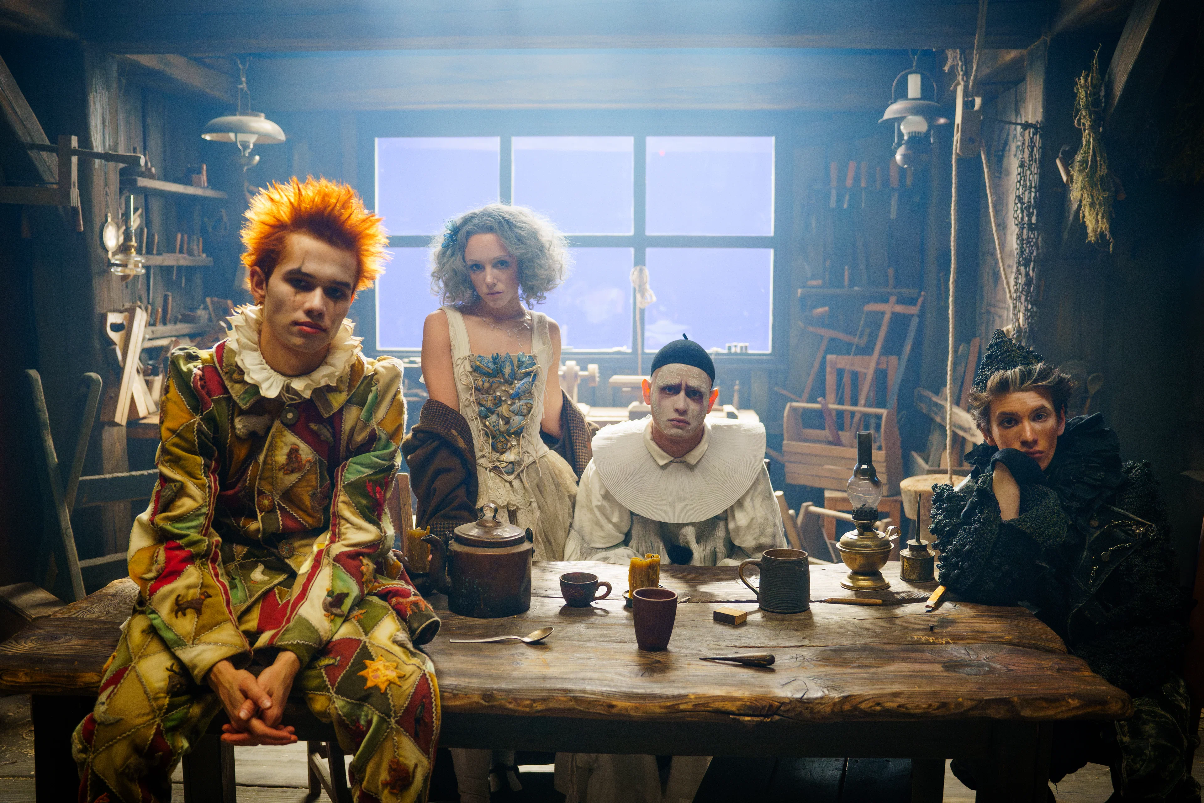 Фото со съёмок фильма&nbsp;«Буратино»
kinopoisk.ru