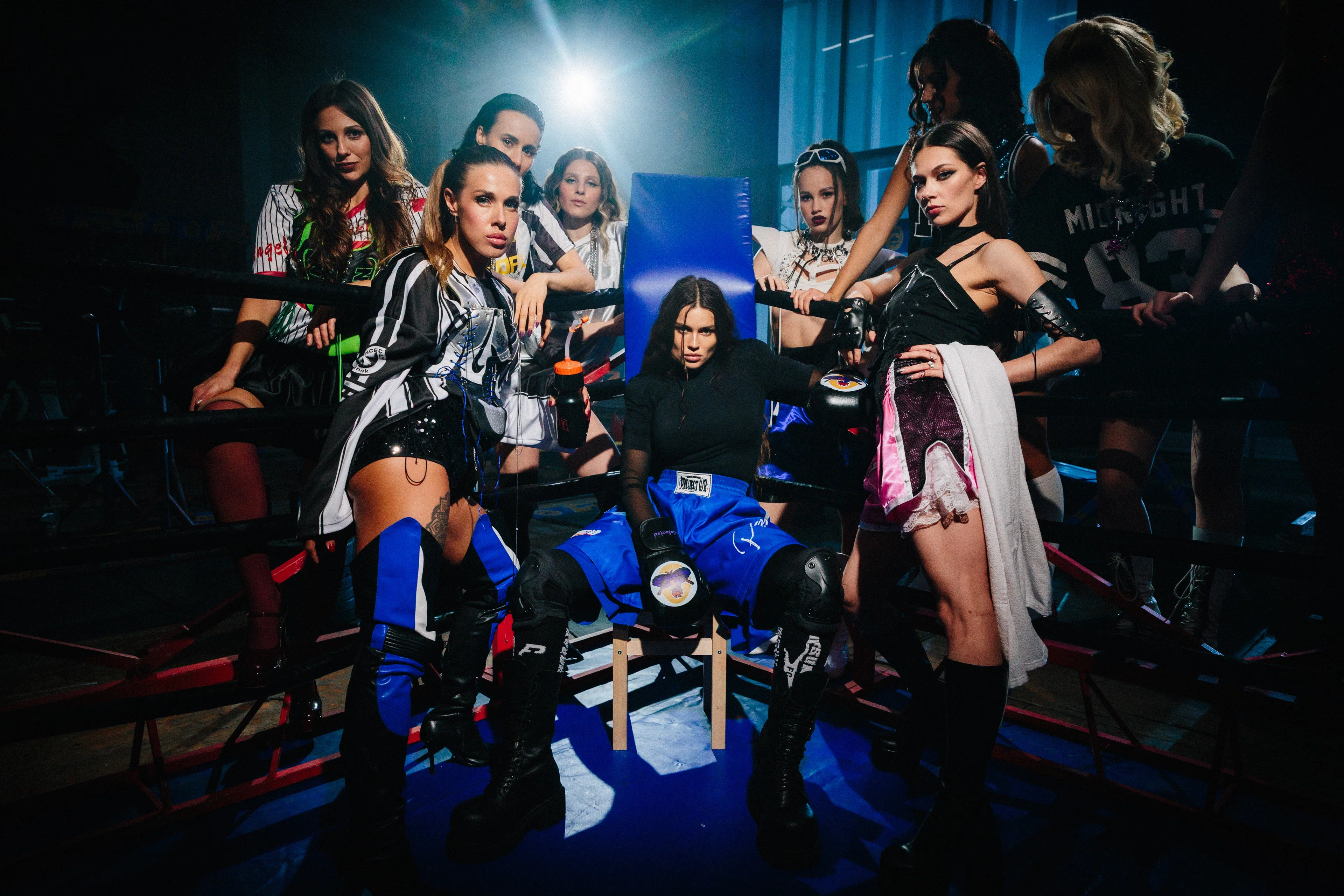 Фото со съёмок фильма «Невероятные приключения Шурика»
kinopoisk.ru