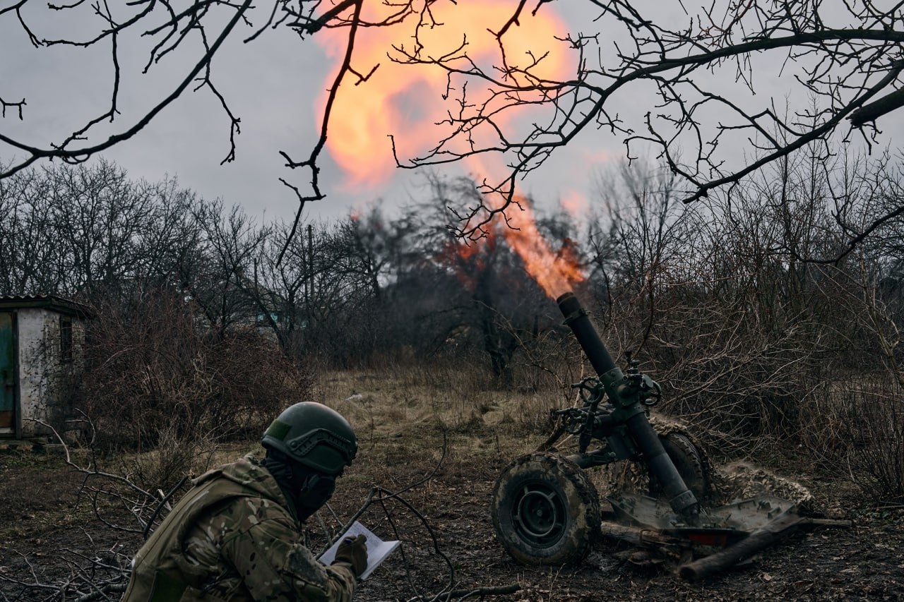 Миномоетный обстрел
Фото: Костя Либеров / телеграм Легиона «Свобода России»    